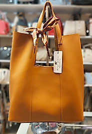 Bayan Kol ve Çapraz Çanta