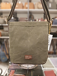 Bayan Kol ve Çapraz Çanta