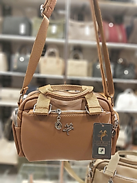 Bayan El Ve Çapraz Askılı Çanta