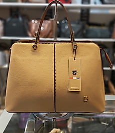 Bayan El Ve Çapraz Askılı Çanta