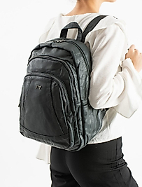 Bayan sırt çantası