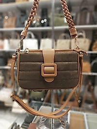 Bayan Kol ve Çapraz Çanta