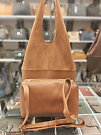 Bayan Kol ve Çapraz Çanta