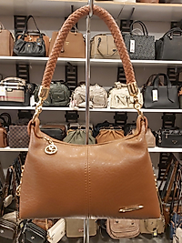 Bayan Kol ve Çapraz Çanta