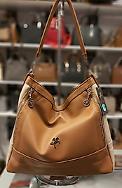 Bayan Kol ve Çapraz Çanta