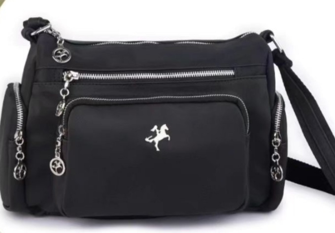 Bayan Kol ve Çapraz Çanta