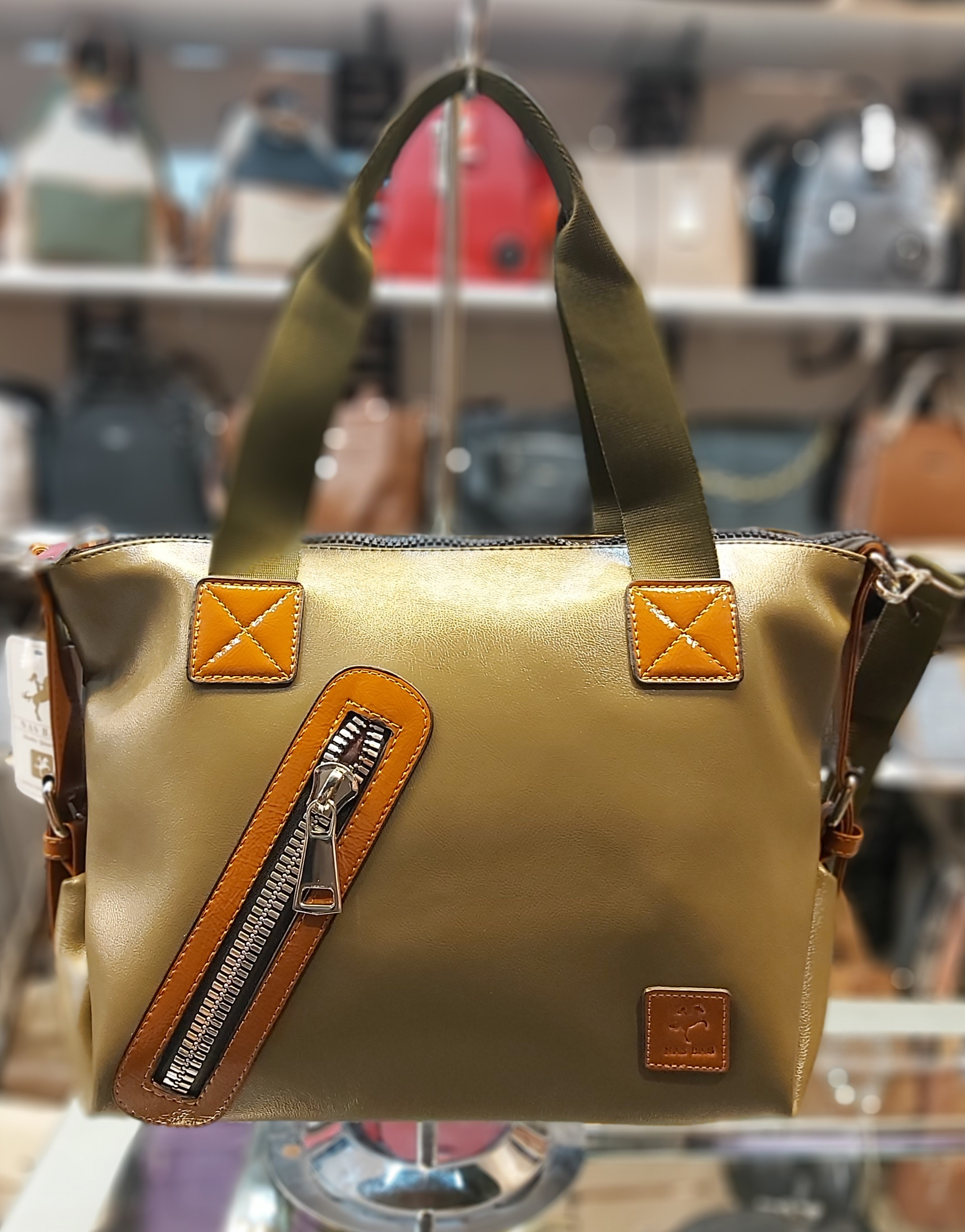 Bayan Kol ve Çapraz Çanta