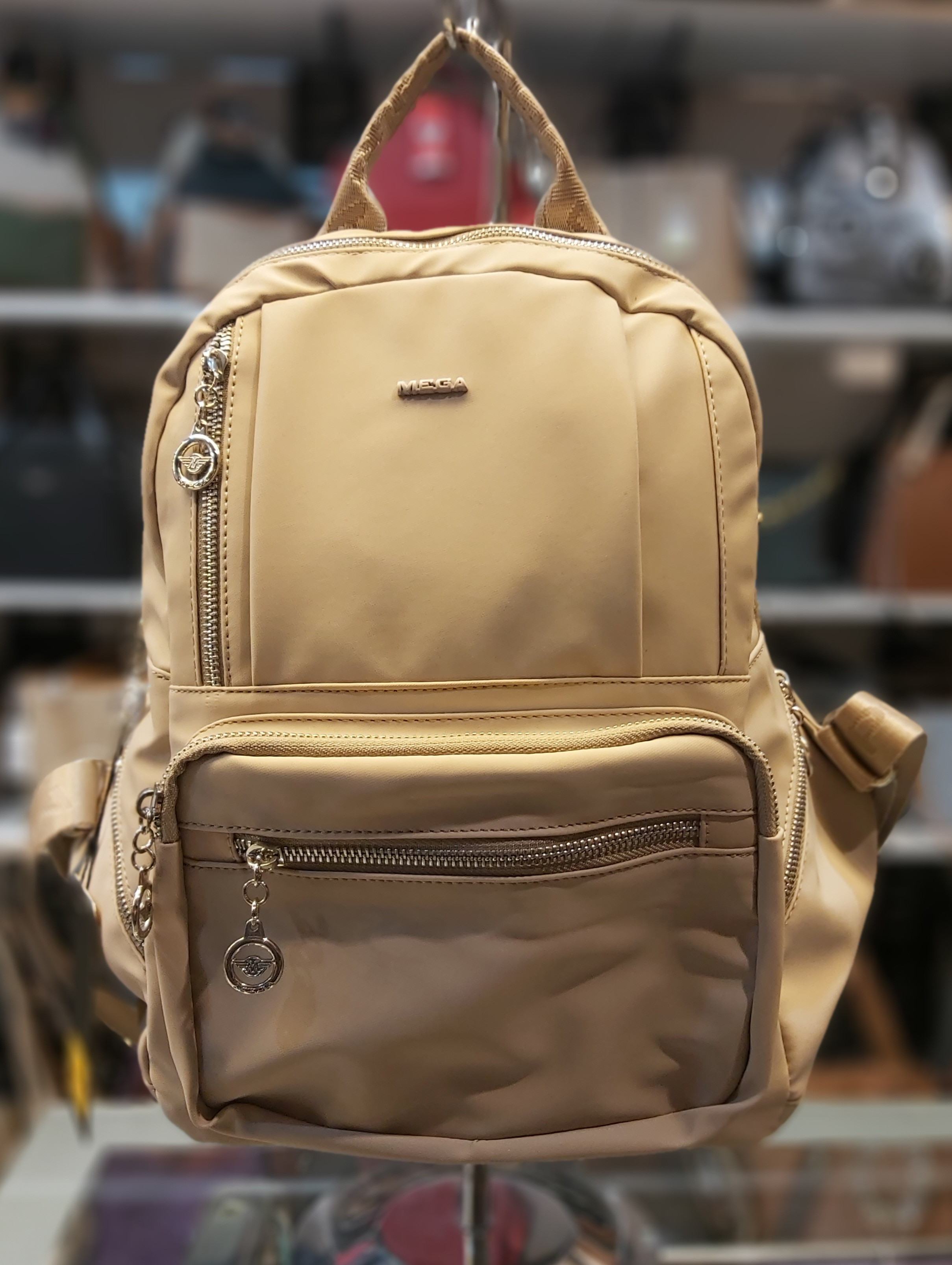 Bayan sırt çantası