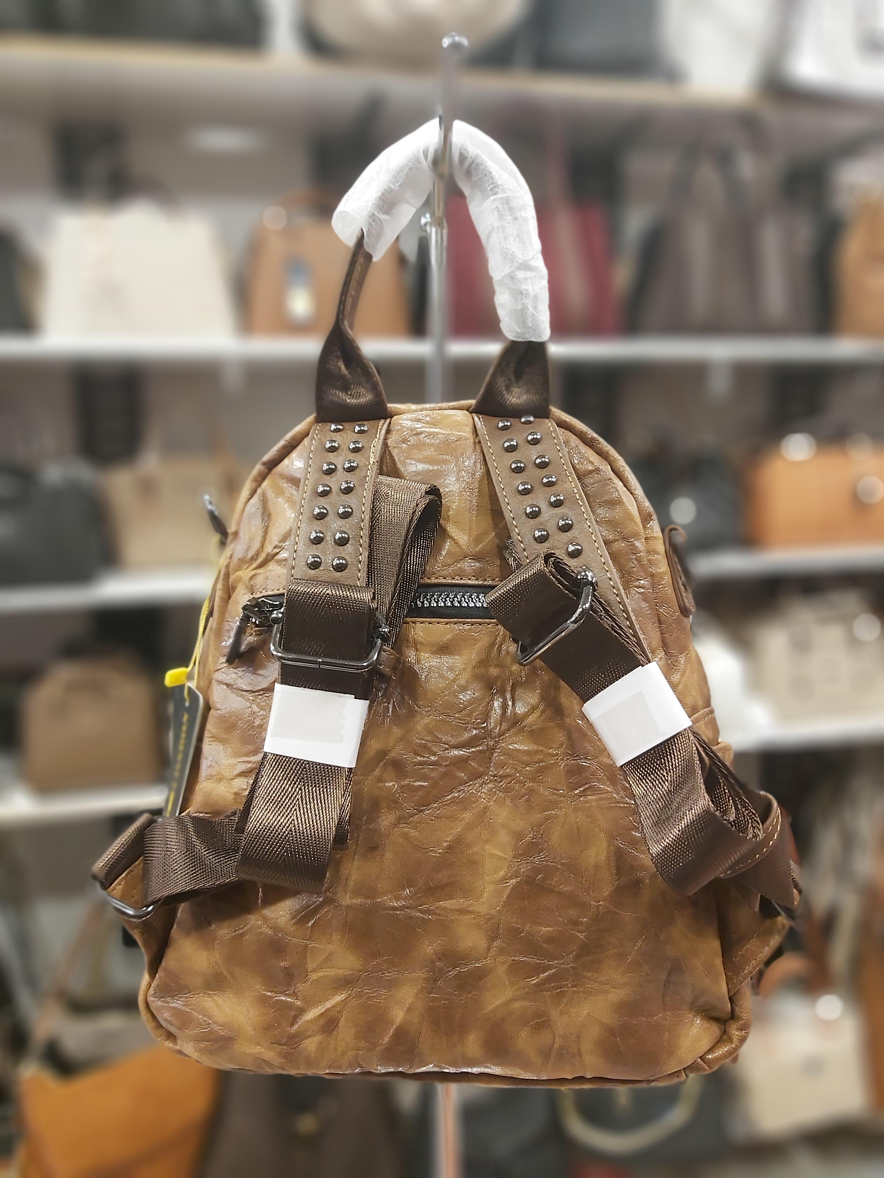 Bayan sırt çantası