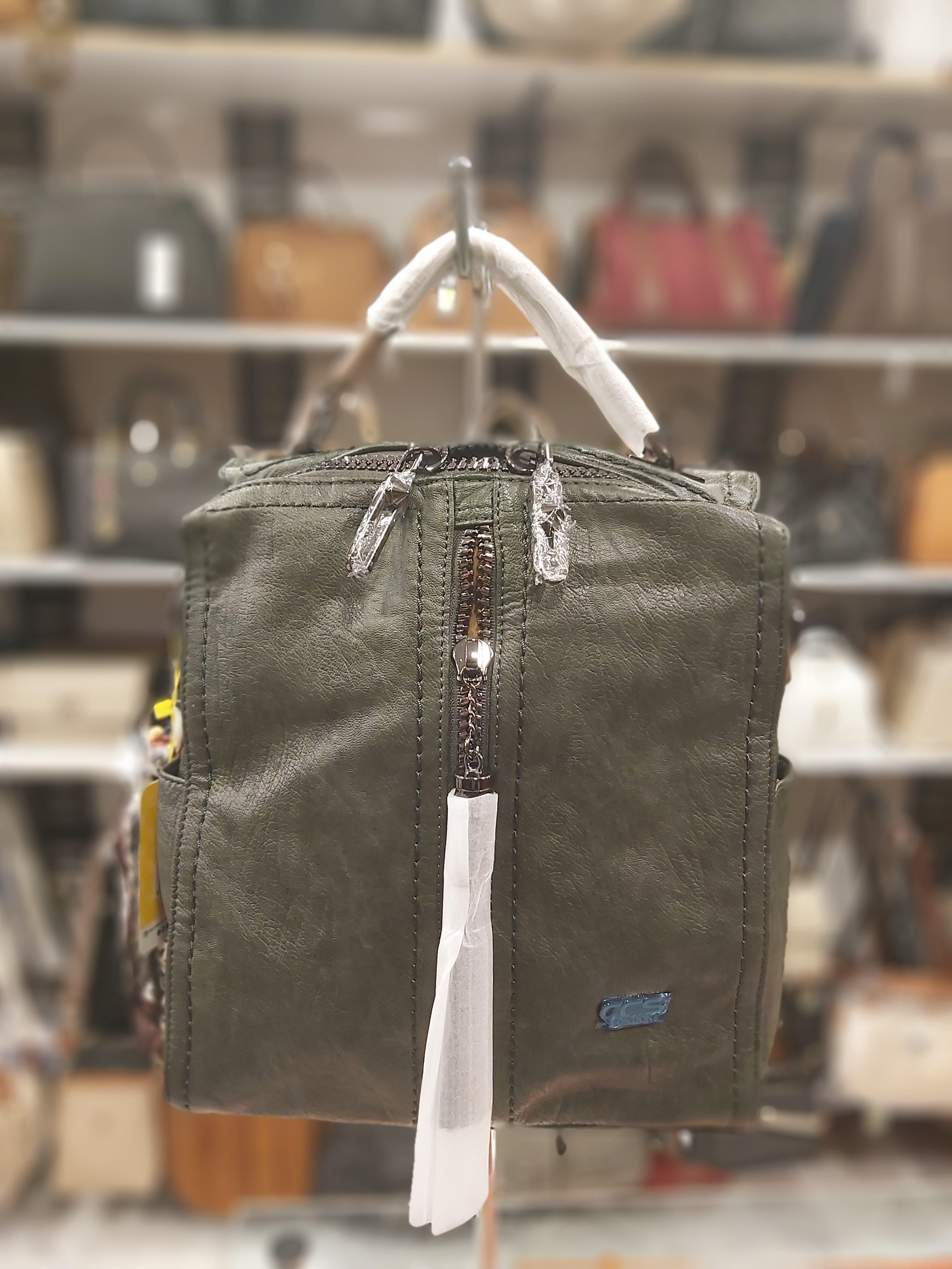 Bayan sırt çantası