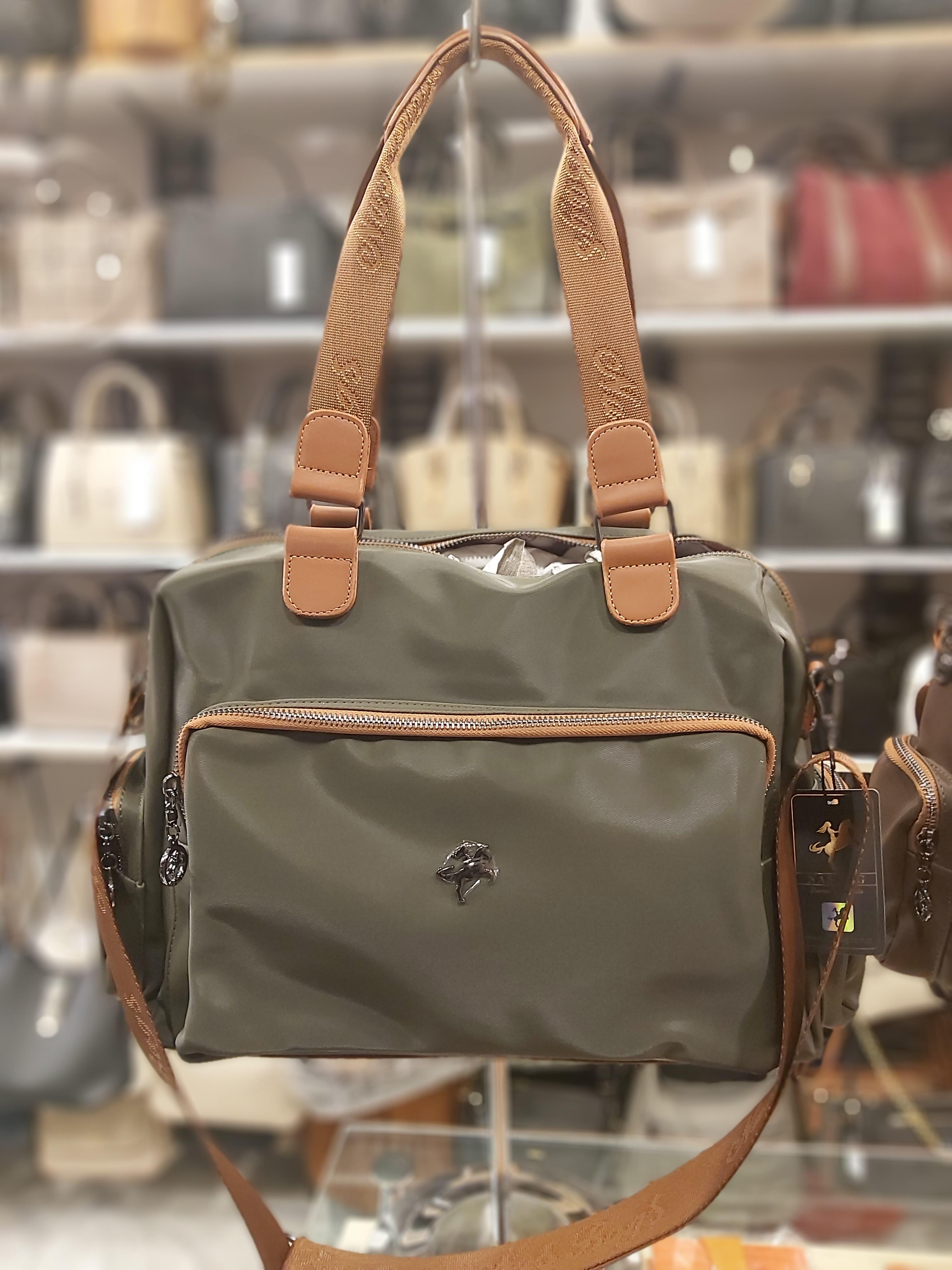 Bayan Kol ve Çapraz Çanta