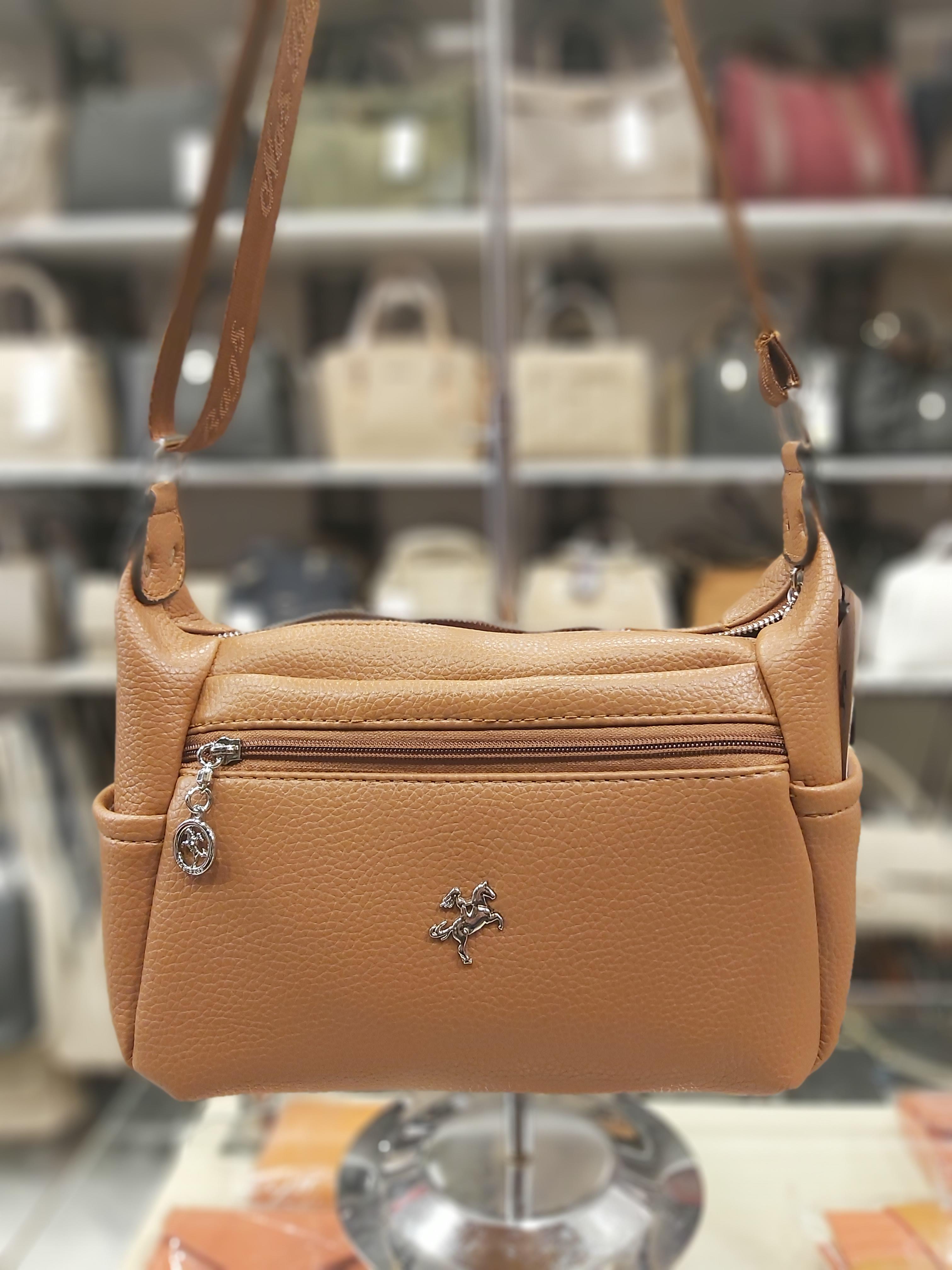 Bayan Kol ve Çapraz Çanta