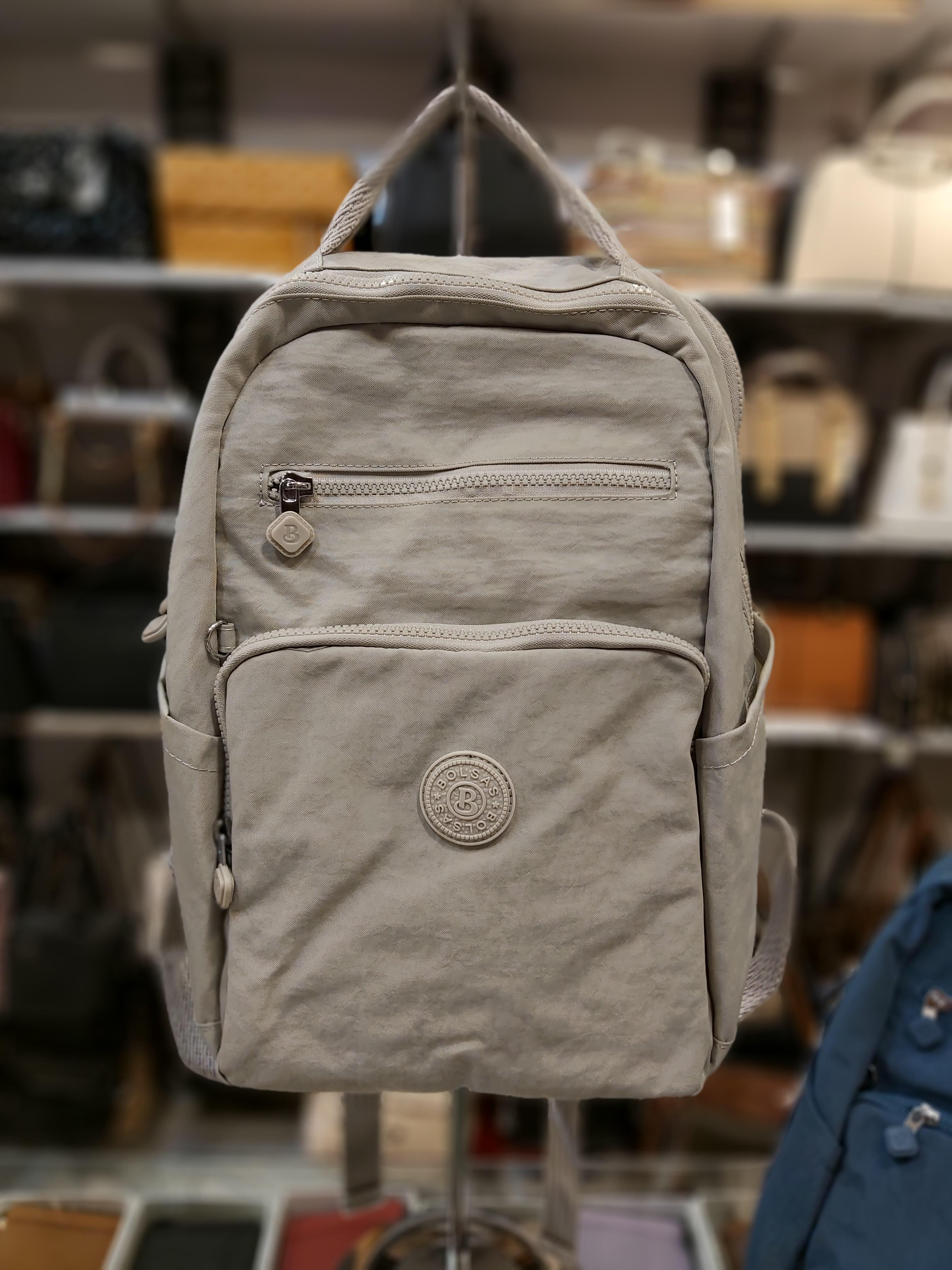 Bayan Okul Çantası ve Sırtçantası