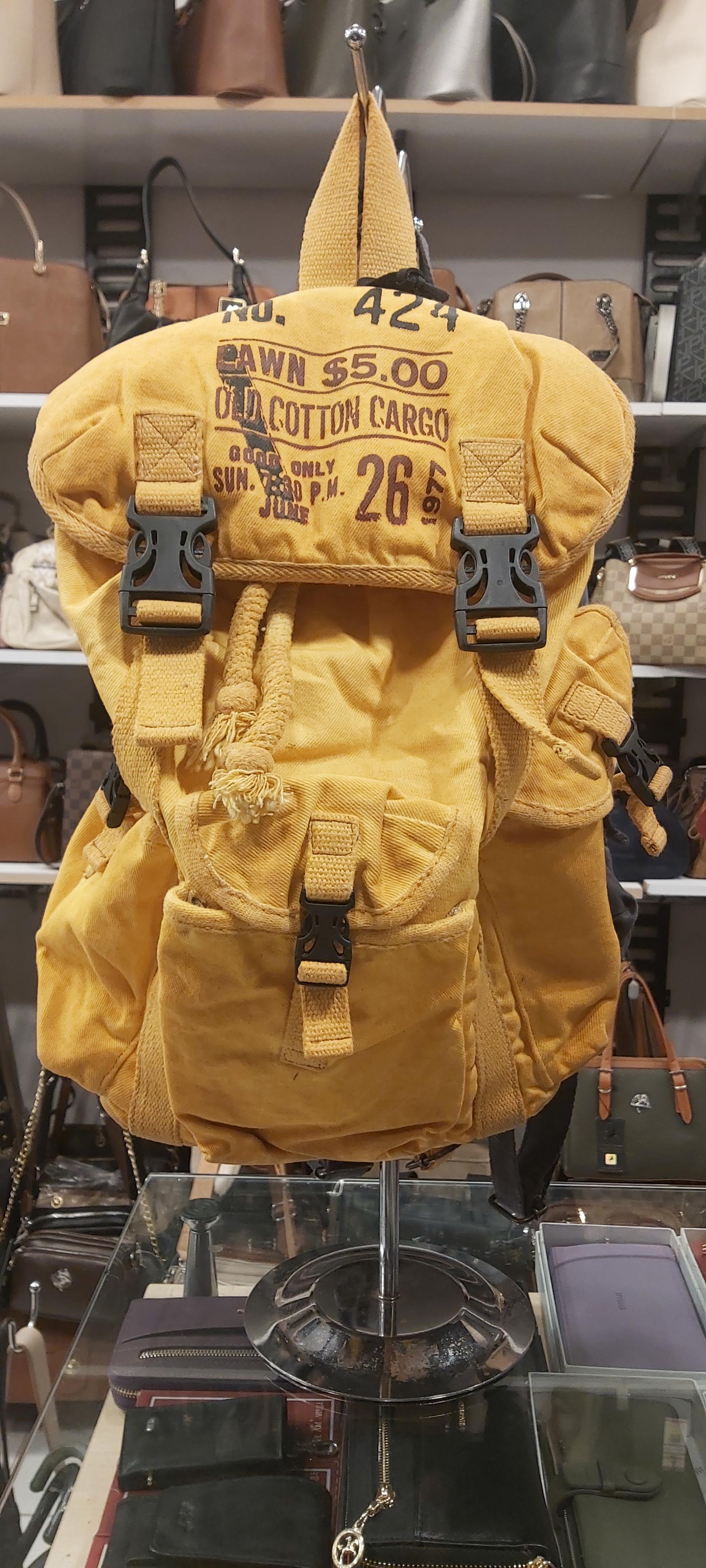 Bayan sırt çantası